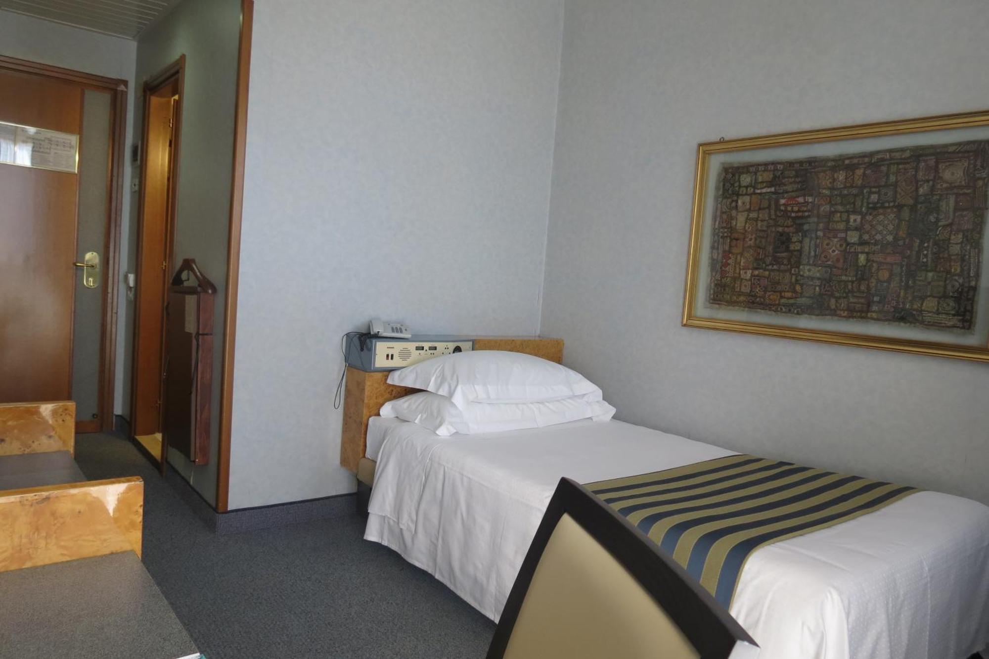 Enea Hotel Pomezia Szoba fotó