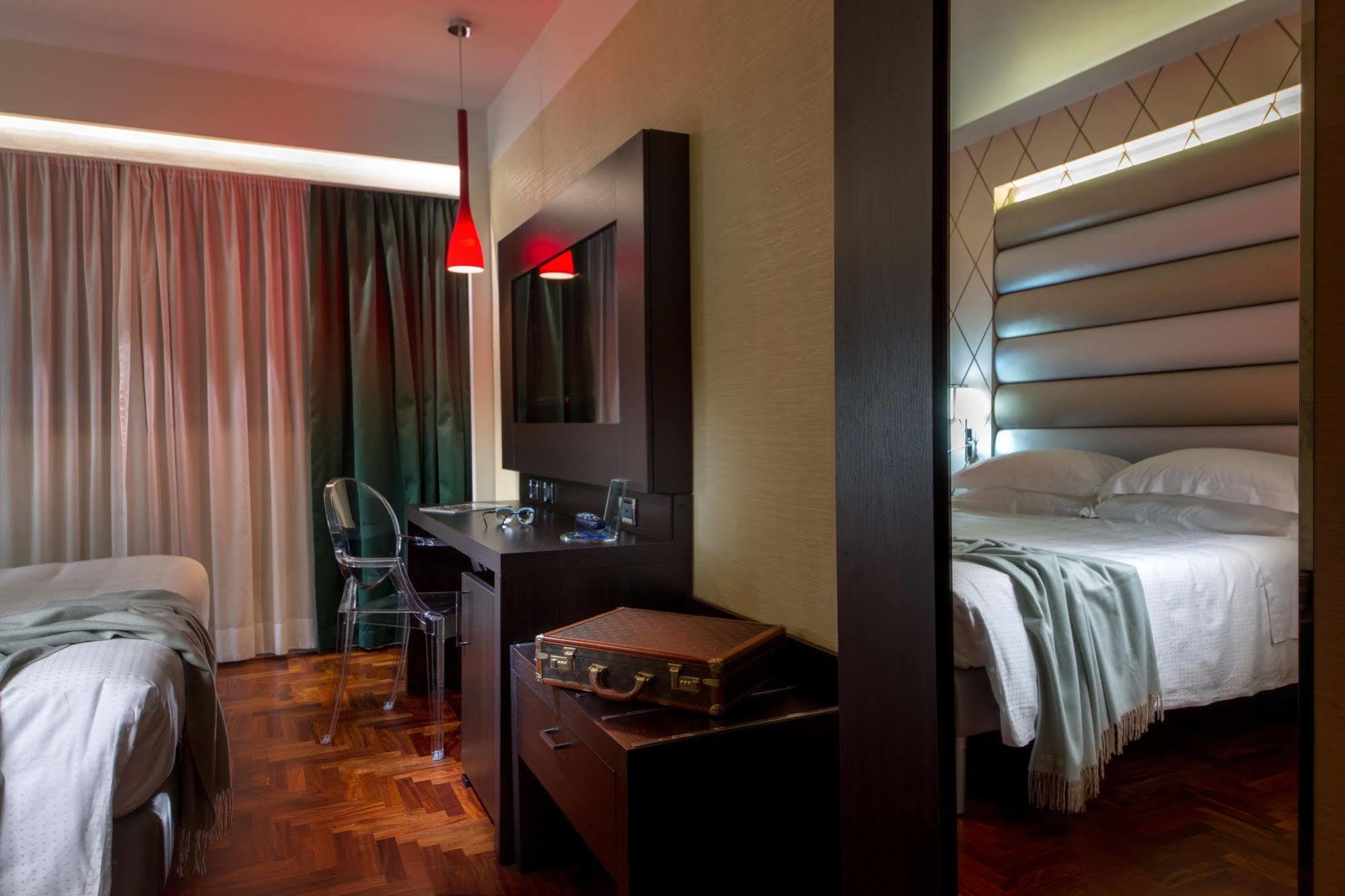 Enea Hotel Pomezia Kültér fotó